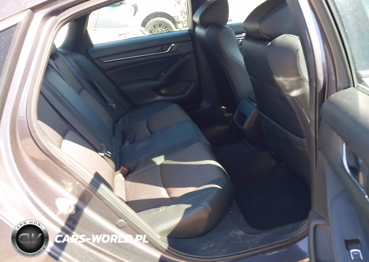 2018 Honda Accord Sport VIN:1HGCV1F32JA097981 - 8