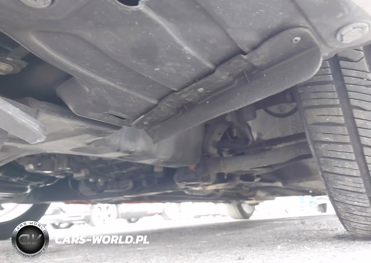 2013 Hyundai Elantra Limited VIN:KMHDH4AE8DU763731 - 13