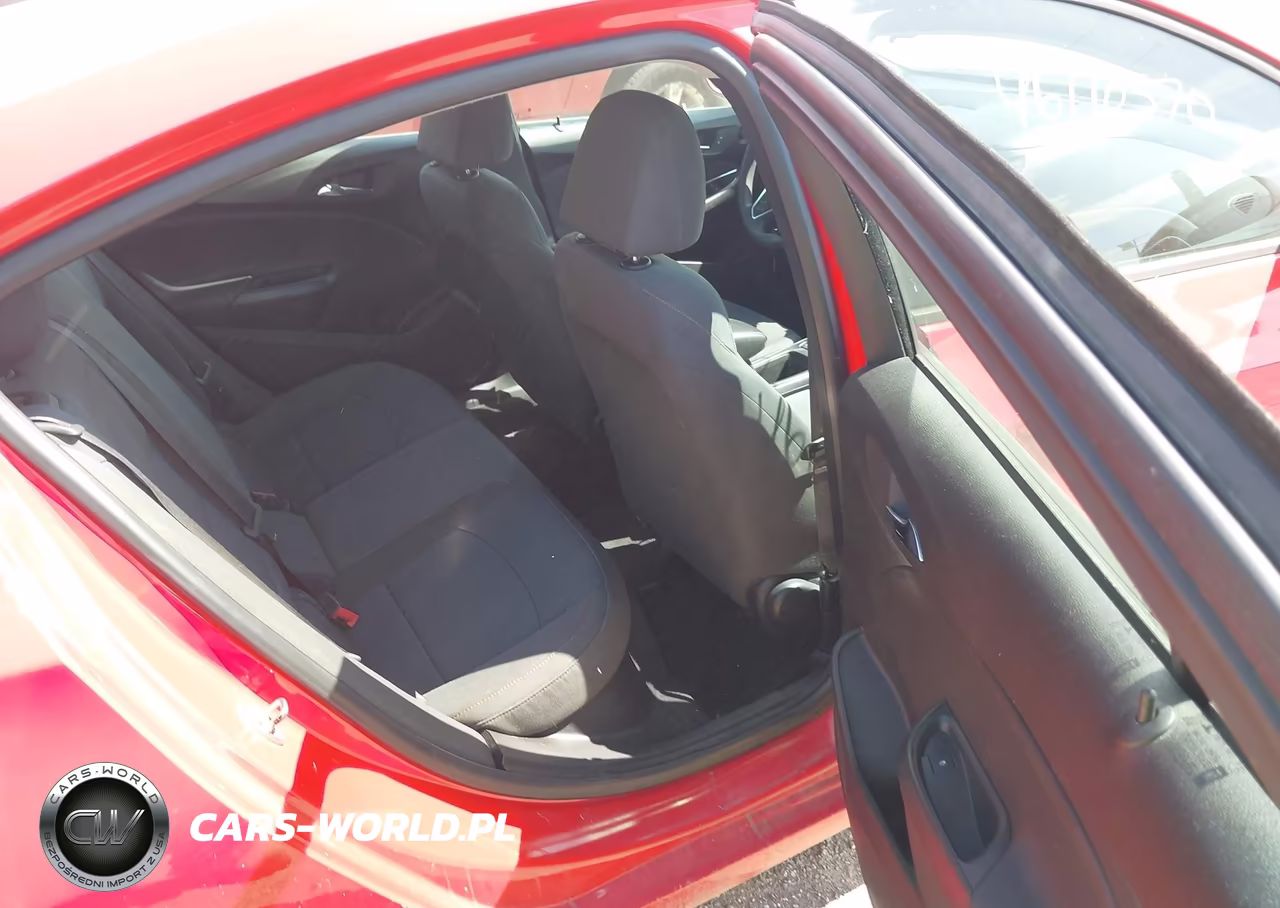 2019 Chevrolet Cruze Diesel VIN:1G1BJ5SMXK7102976 - 8