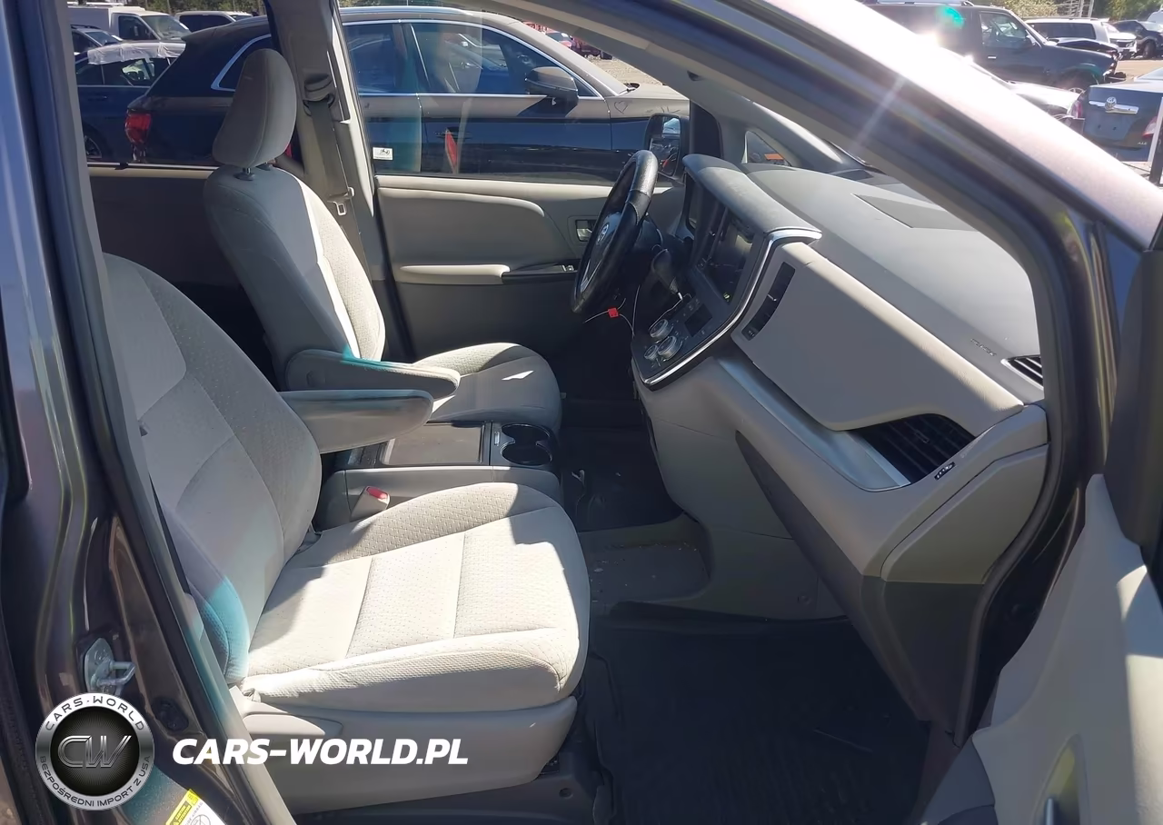 2015 Toyota Sienna Le 8 Passenger VIN:5TDKK3DC2FS534261 - 5