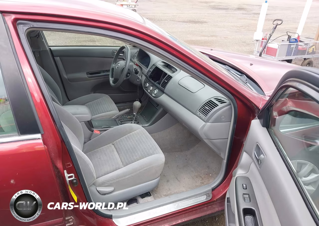 2005 Toyota Camry Le VIN:4T1BE30K05U422469 - 5