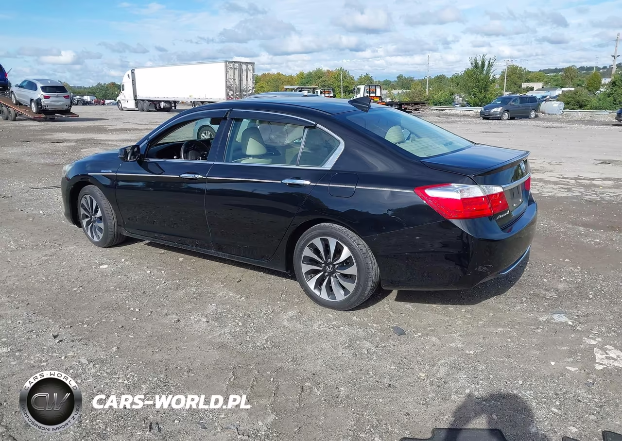 2015 Honda Accord Hybrid Ex-L VIN:1HGCR6F57FA008710 - 3