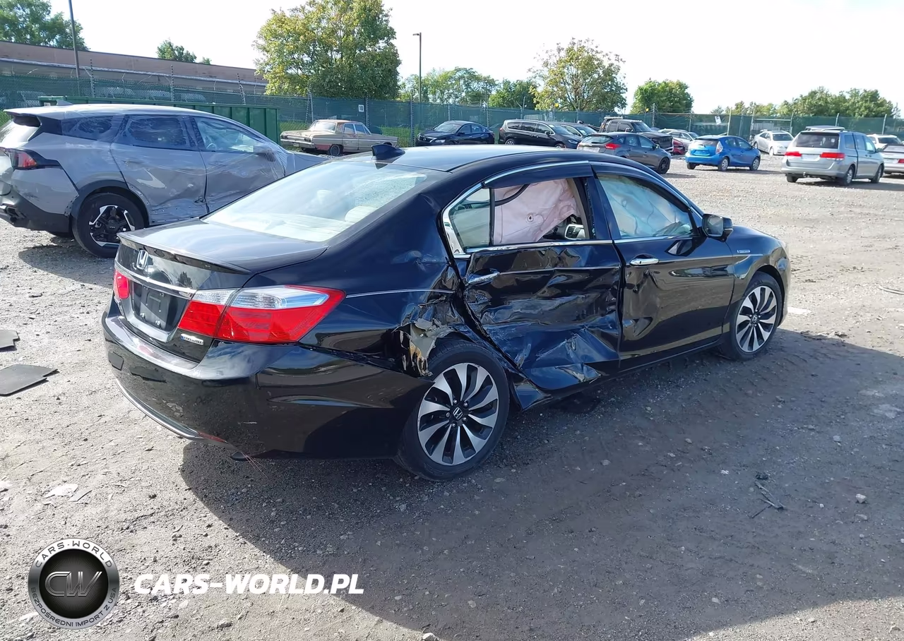2015 Honda Accord Hybrid Ex-L VIN:1HGCR6F57FA008710 - 4