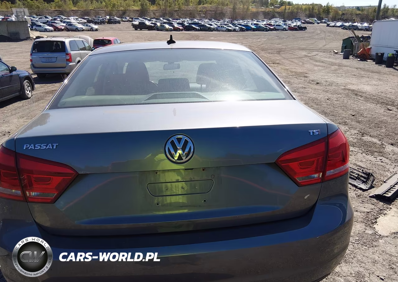 2015 Volkswagen Passat 1.8T Limited Edition VIN:1VWAT7A31FC089241 - 16
