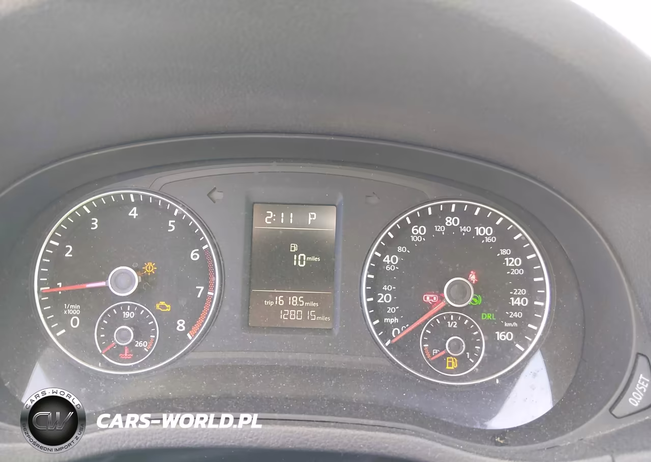 2015 Volkswagen Passat 1.8T Limited Edition VIN:1VWAT7A31FC089241 - 7