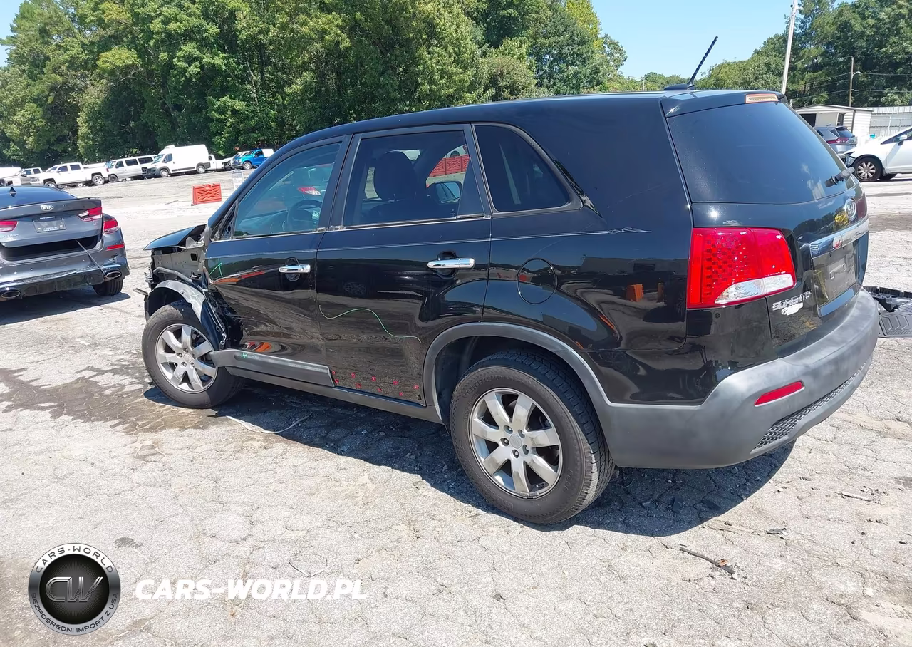 2011 Kia Sorento Lx VIN:5XYKT3A18BG043748 - 3