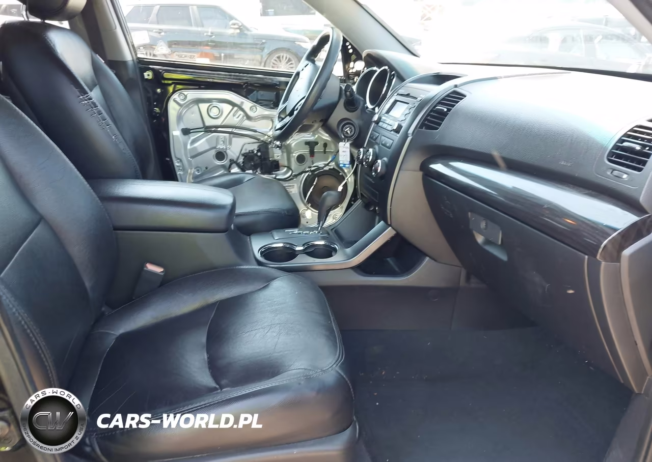 2011 Kia Sorento Lx VIN:5XYKT3A18BG043748 - 5
