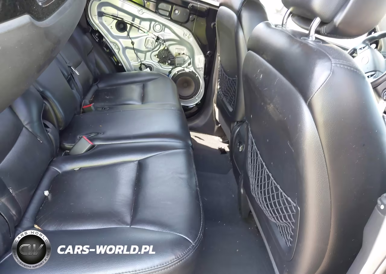 2011 Kia Sorento Lx VIN:5XYKT3A18BG043748 - 8