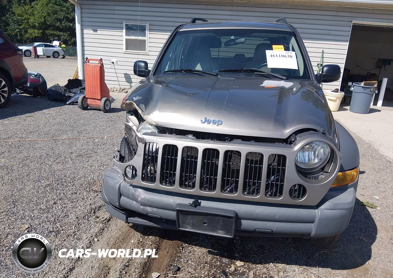 2005 Jeep Liberty Sport VIN:1J4GK48K05W518954 - 12