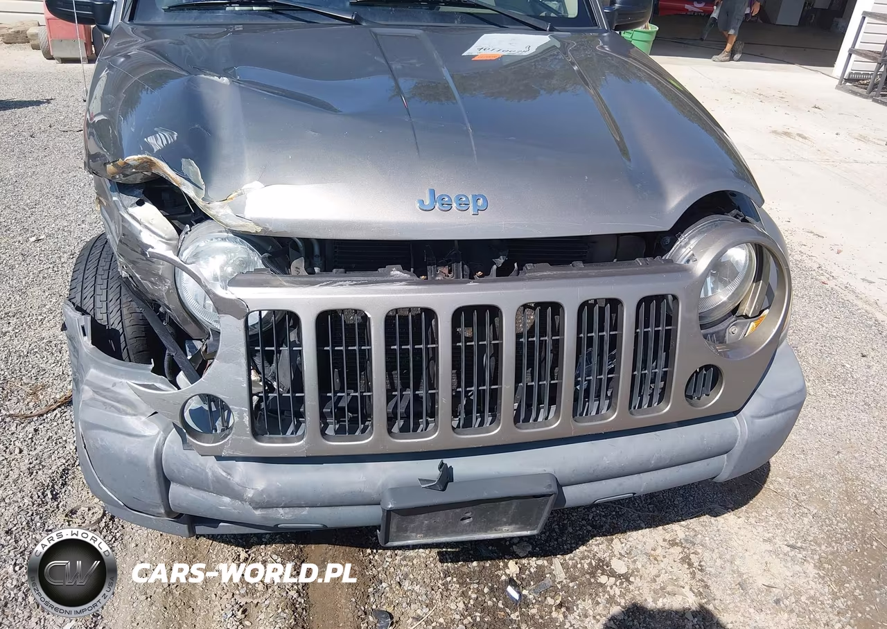 2005 Jeep Liberty Sport VIN:1J4GK48K05W518954 - 17