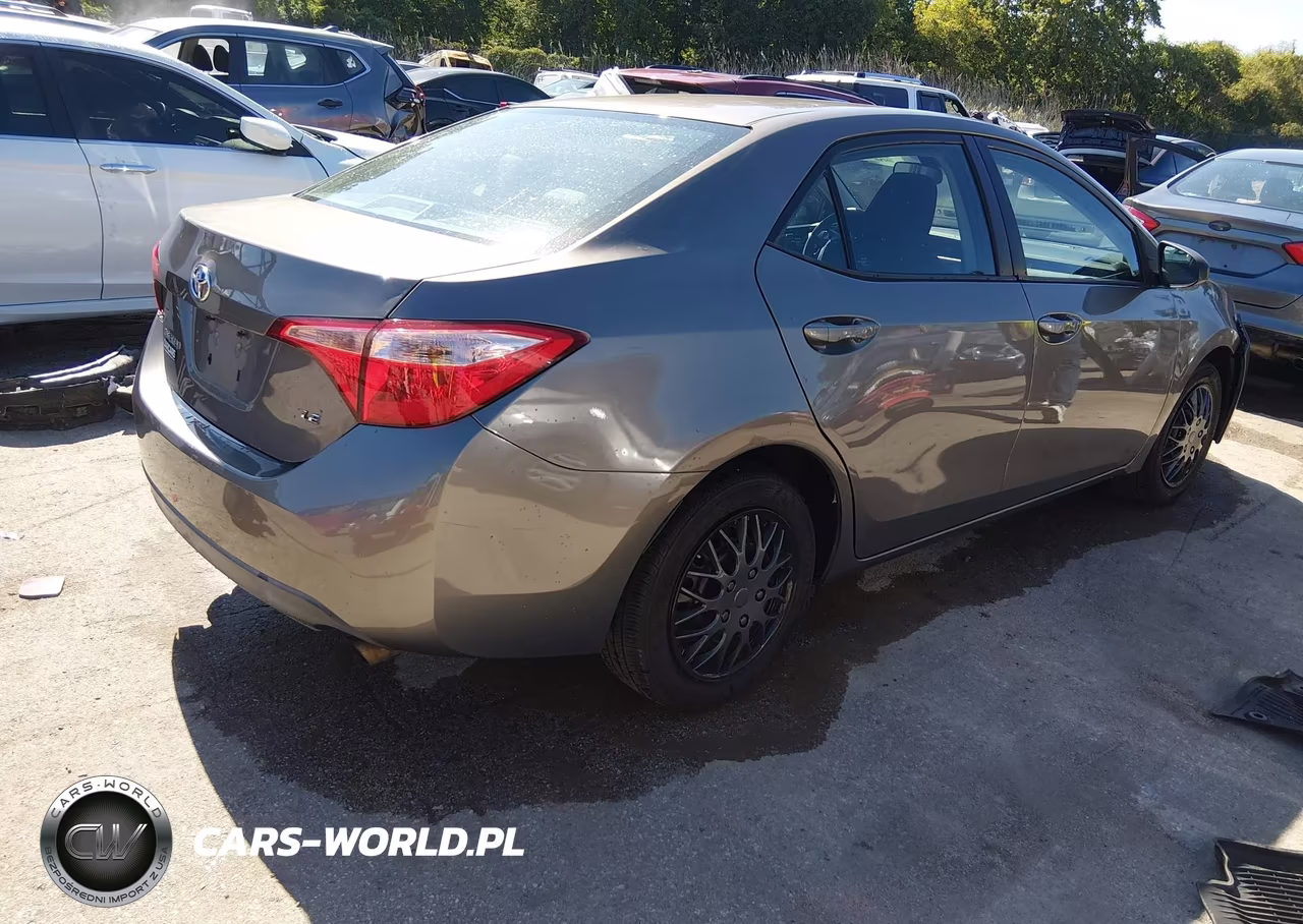 2017 Toyota Corolla Le VIN:2T1BURHE7HC919559 - 4