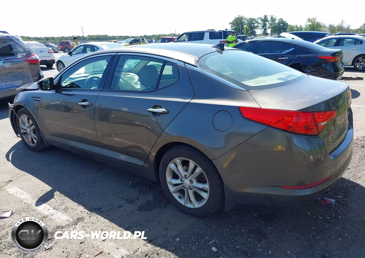 2013 Kia Optima Ex VIN:5XXGN4A77DG113824 - 3