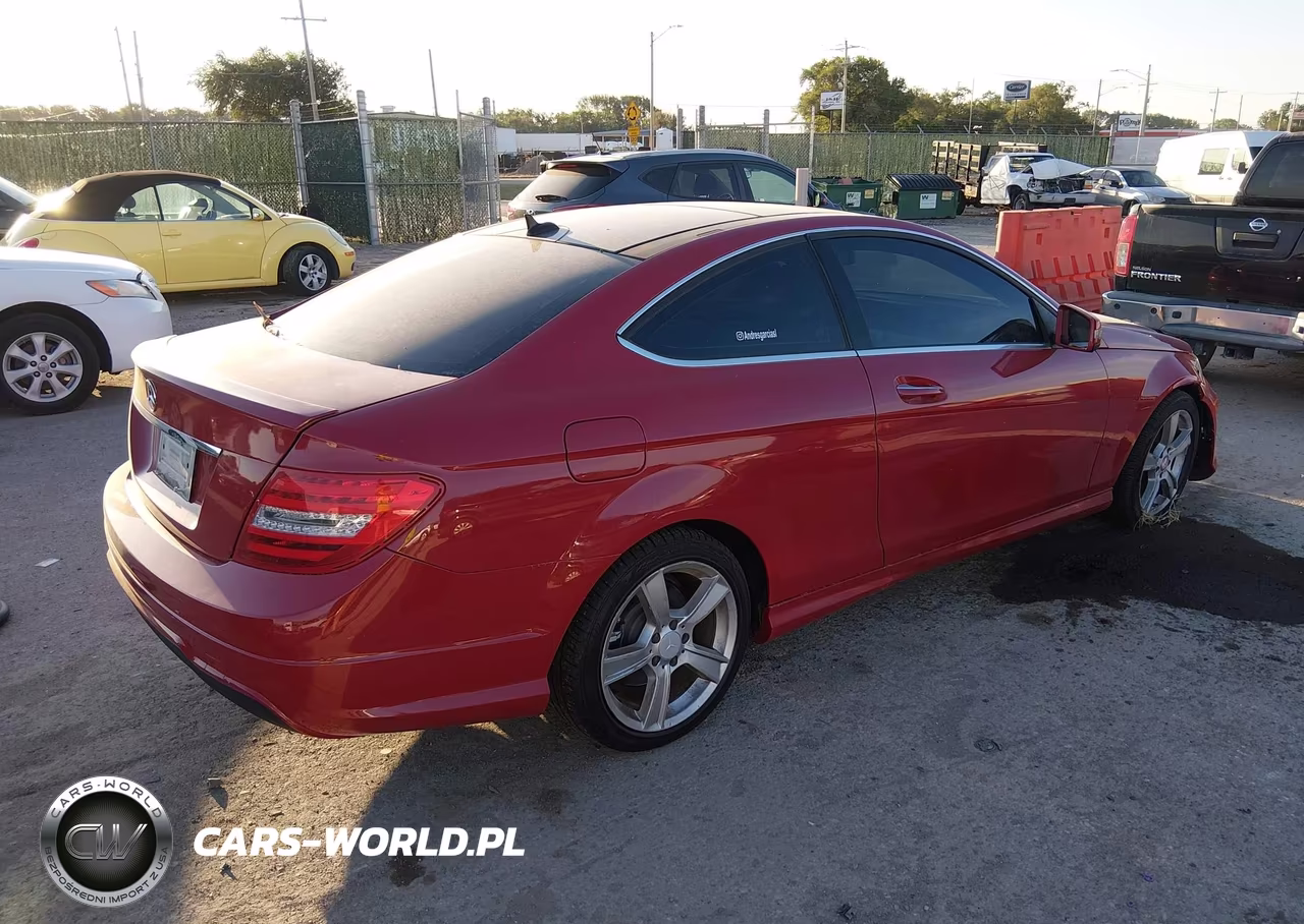 2013 Mercedes-Benz C 250 VIN:WDDGJ4HB9DF977803 - 4