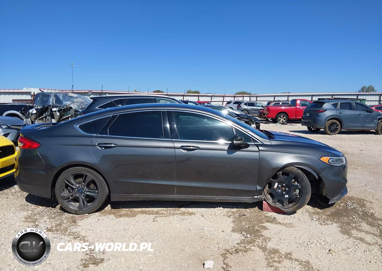 2017 Ford Fusion Sport VIN:3FA6P0VP8HR220659 - 13