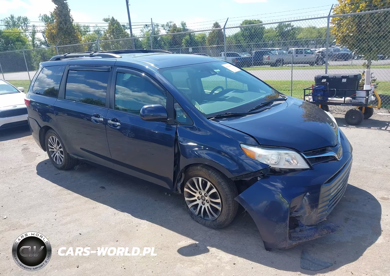 2018 Toyota Sienna Xle 8 Passenger