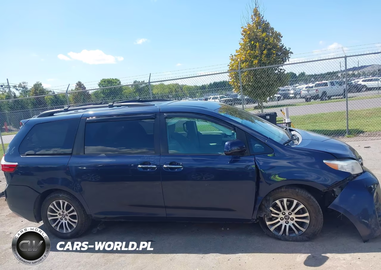 2018 Toyota Sienna Xle 8 Passenger VIN:5TDYZ3DC6JS957939 - 14