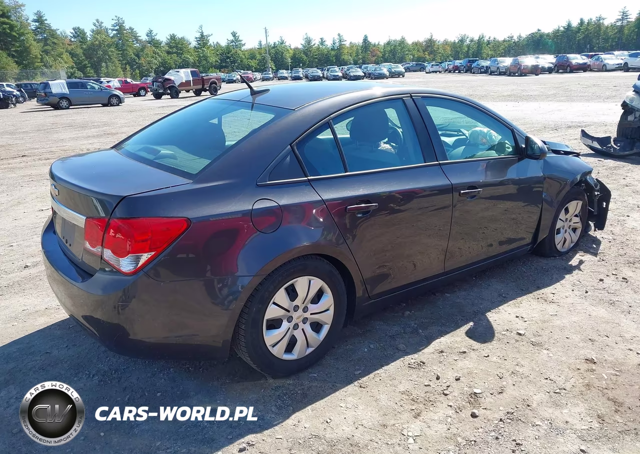 2014 Chevrolet Cruze Ls Auto VIN:1G1PA5SG1E7262314 - 4