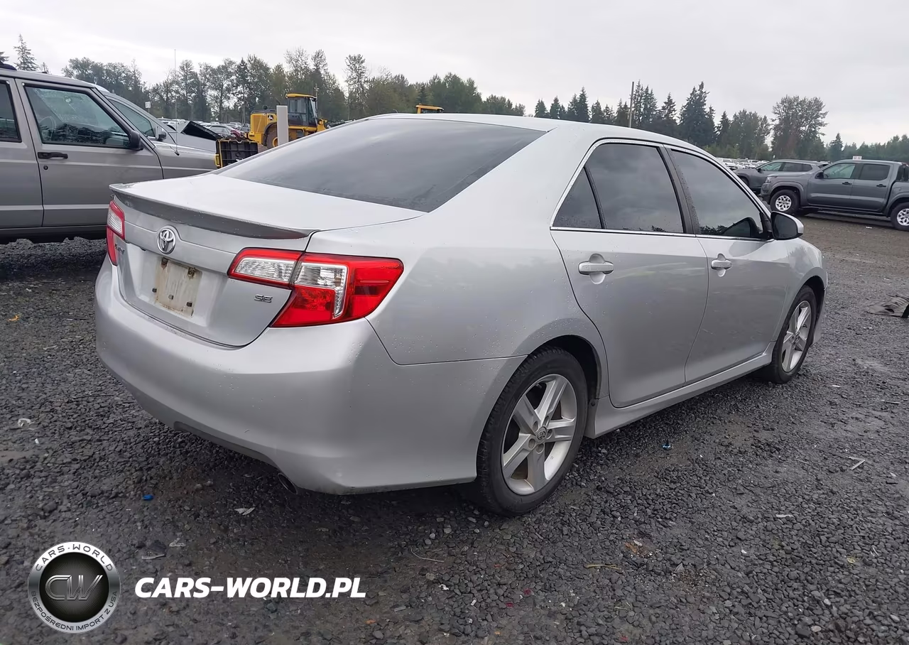 2014 Toyota Camry Se VIN:4T1BF1FK0EU397033 - 4