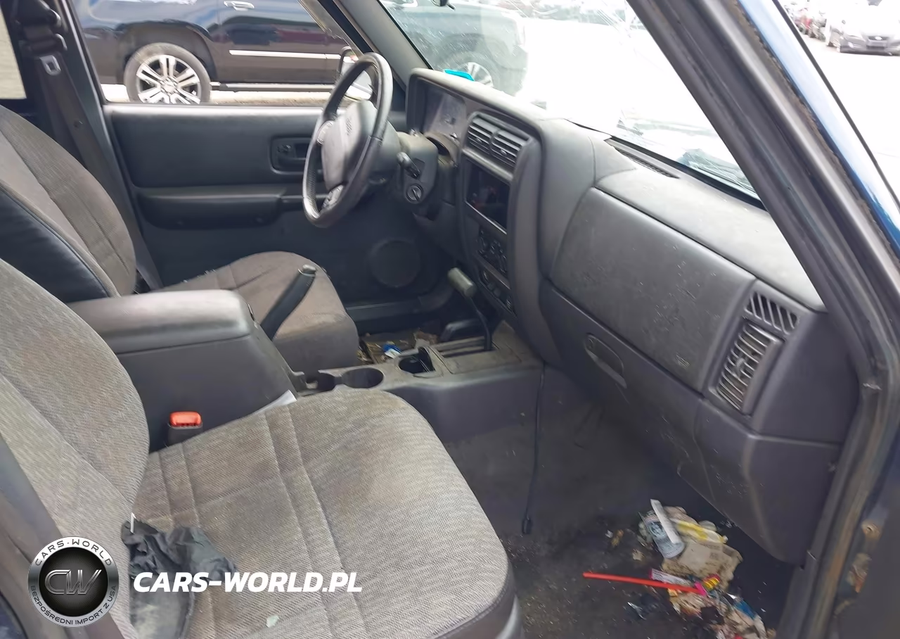 2001 Jeep Cherokee Sport VIN:1J4FF48S41L619944 - 5