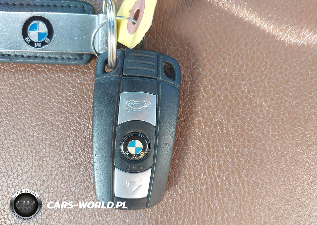 2012 BMW 328I xDrive VIN:WBAKF3C58CE974202 - 11