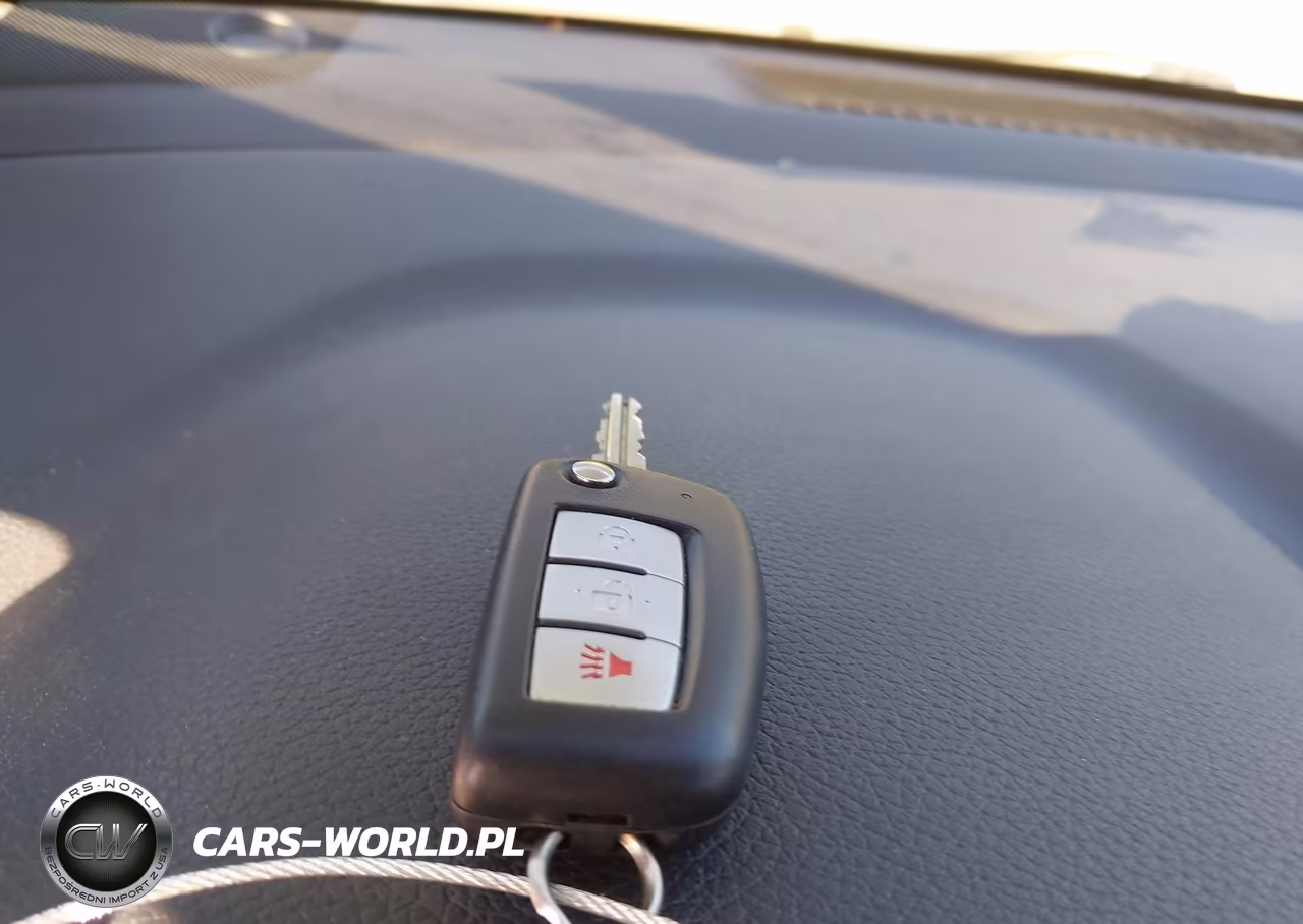 2016 Nissan Rogue S VIN:KNMAT2MTXGP677165 - 11