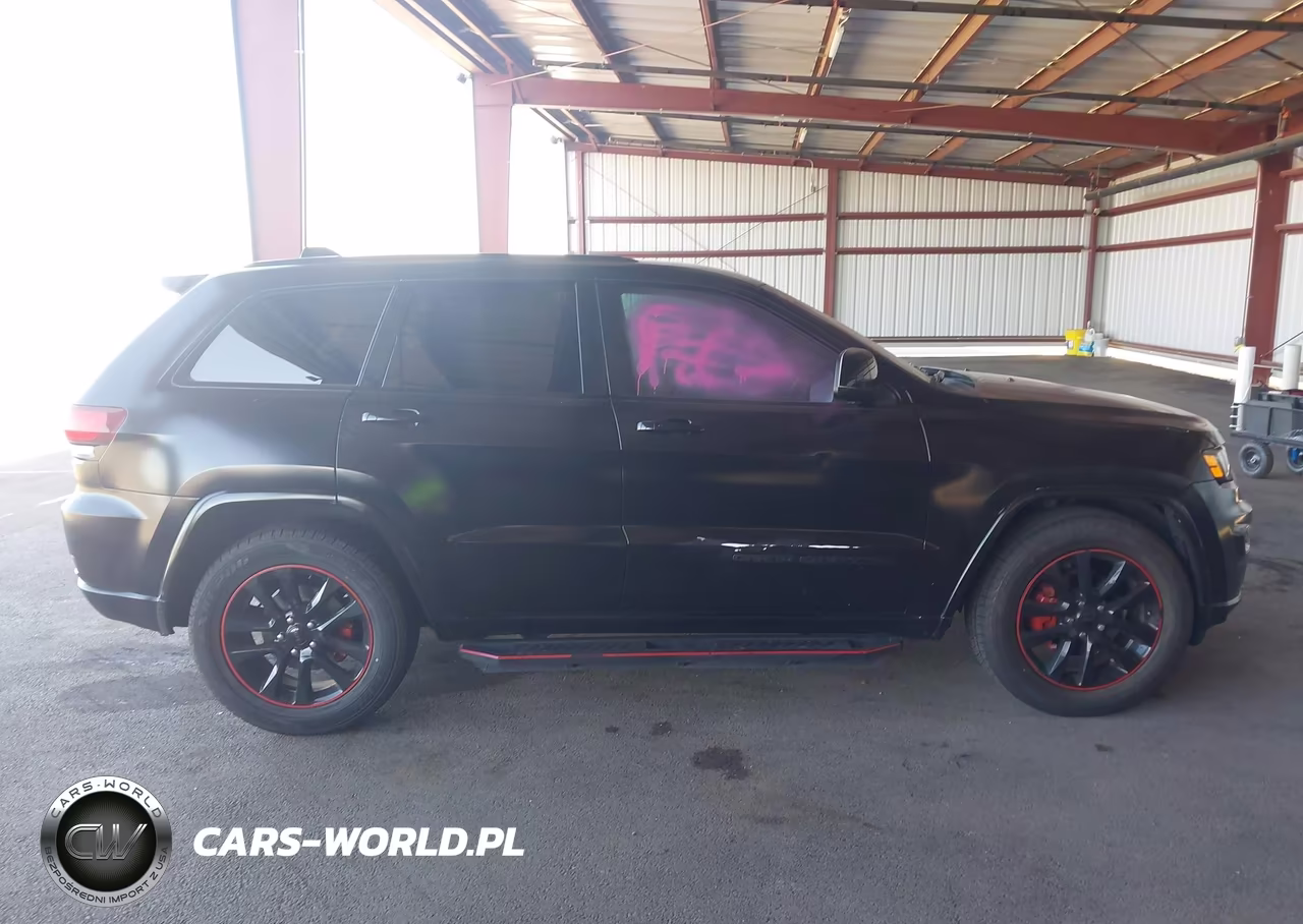 2017 Jeep Grand Cherokee Altitude 4X2 VIN:1C4RJEAG8HC898029 - 13