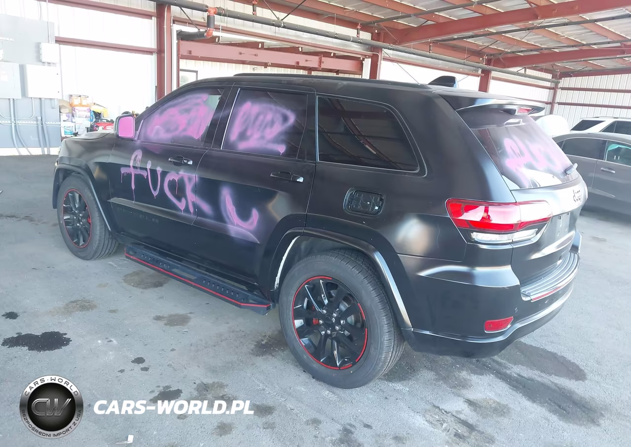 2017 Jeep Grand Cherokee Altitude 4X2 VIN:1C4RJEAG8HC898029 - 3