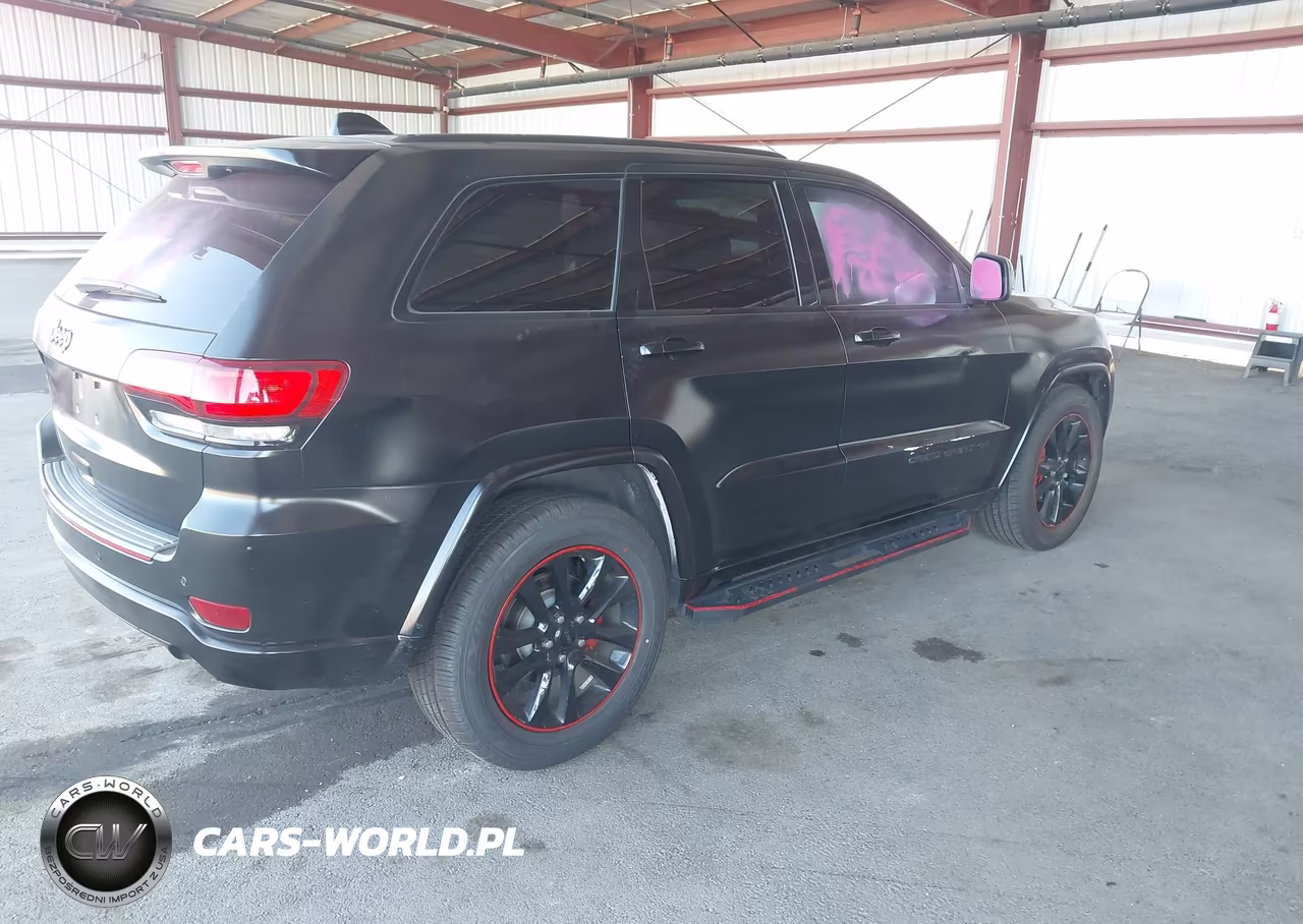 2017 Jeep Grand Cherokee Altitude 4X2 VIN:1C4RJEAG8HC898029 - 4
