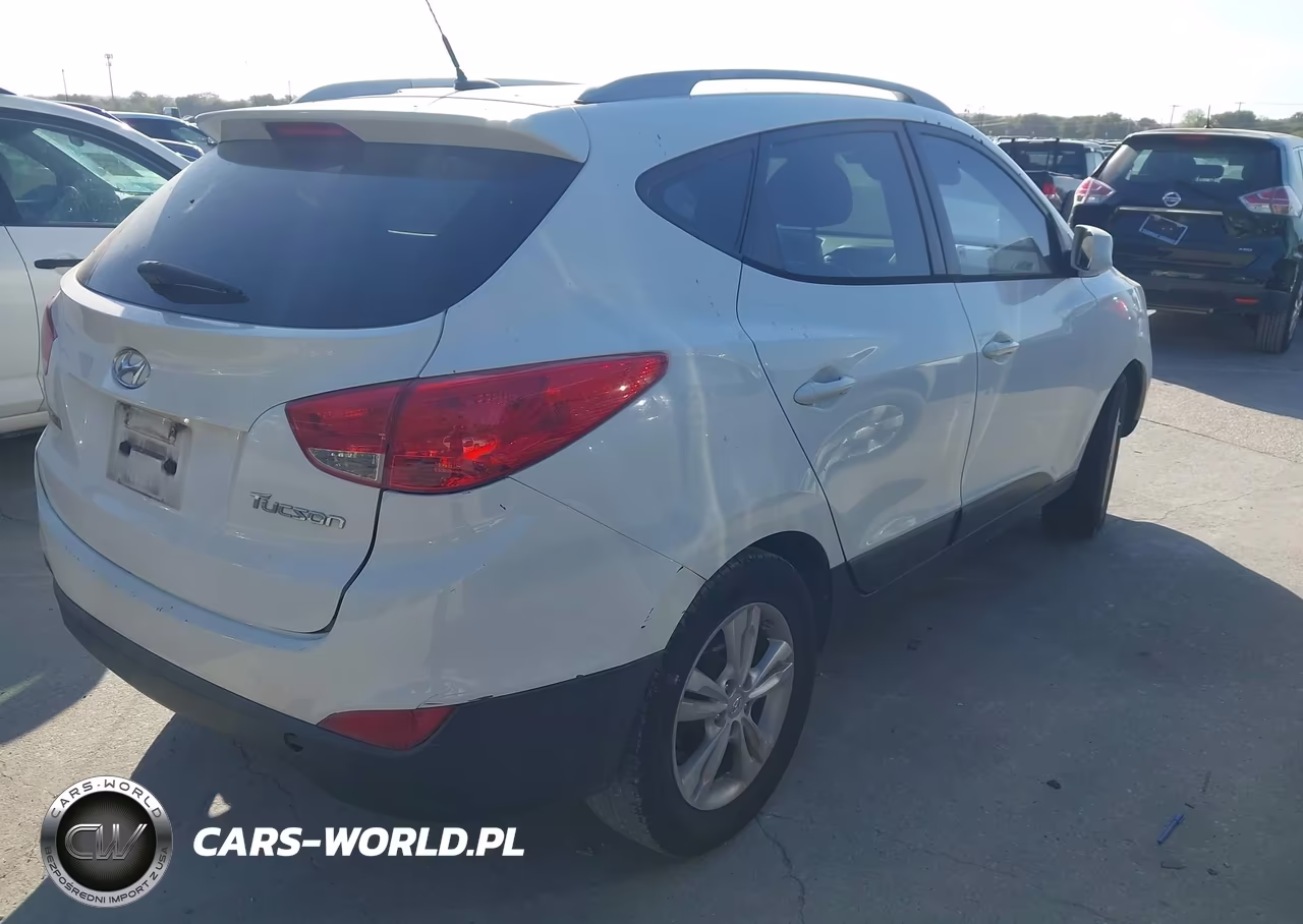2011 Hyundai Tucson Gls VIN:KM8JU3AC0BU150541 - 4