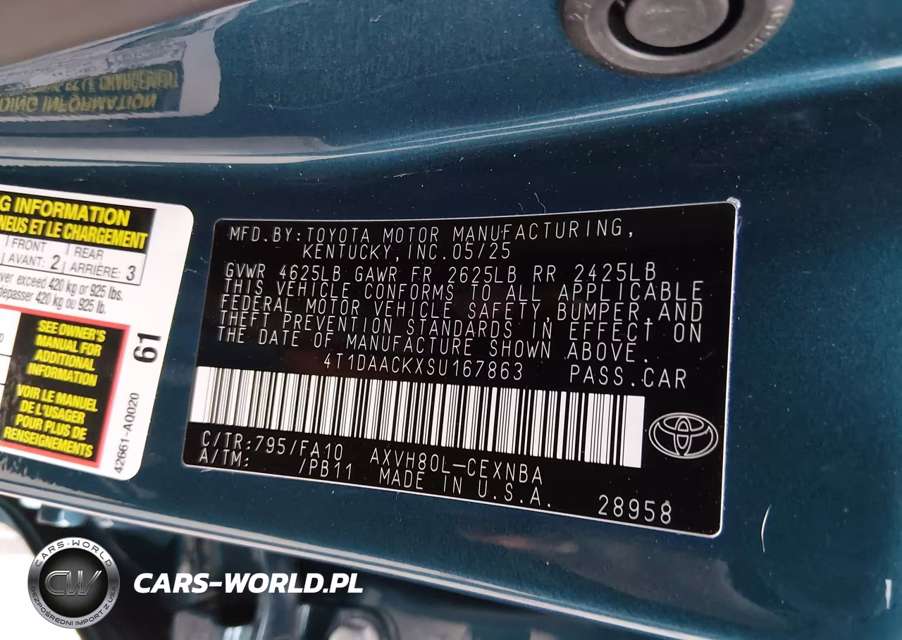 2025 Toyota Camry Le VIN:4T1DAACKXSU167863 - 9