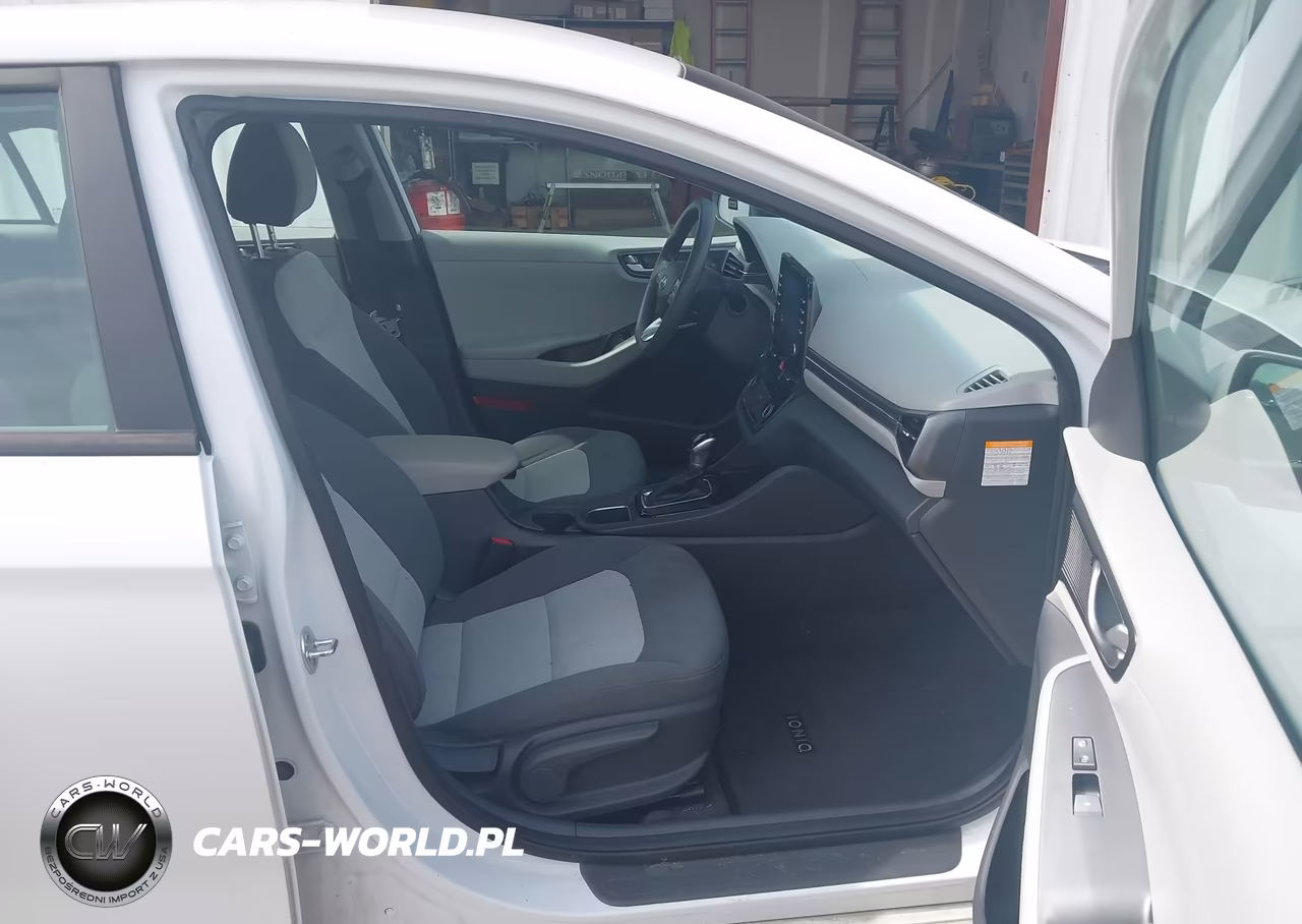 2020 Hyundai Ioniq Hybrid Blue VIN:KMHC65LC3LU233006 - 5