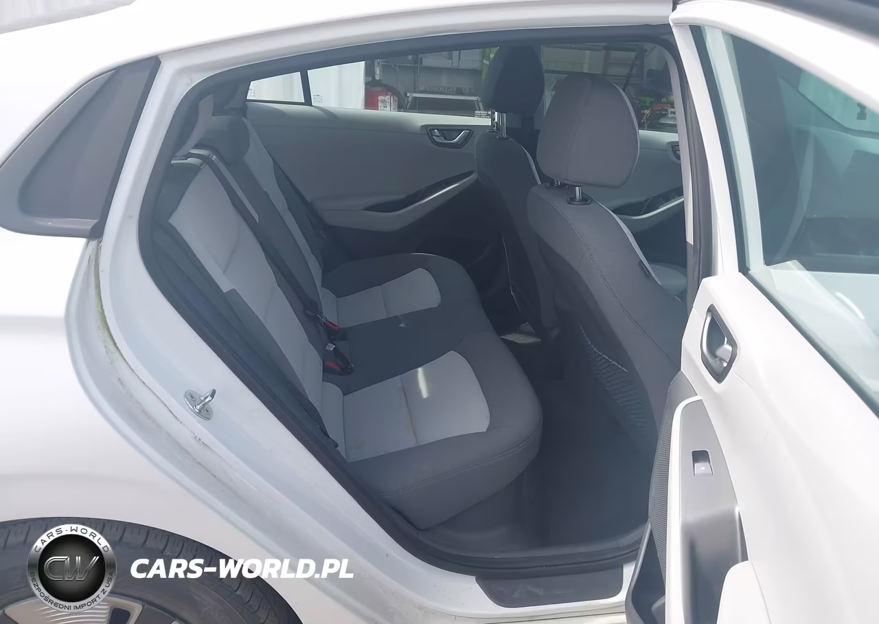2020 Hyundai Ioniq Hybrid Blue VIN:KMHC65LC3LU233006 - 8