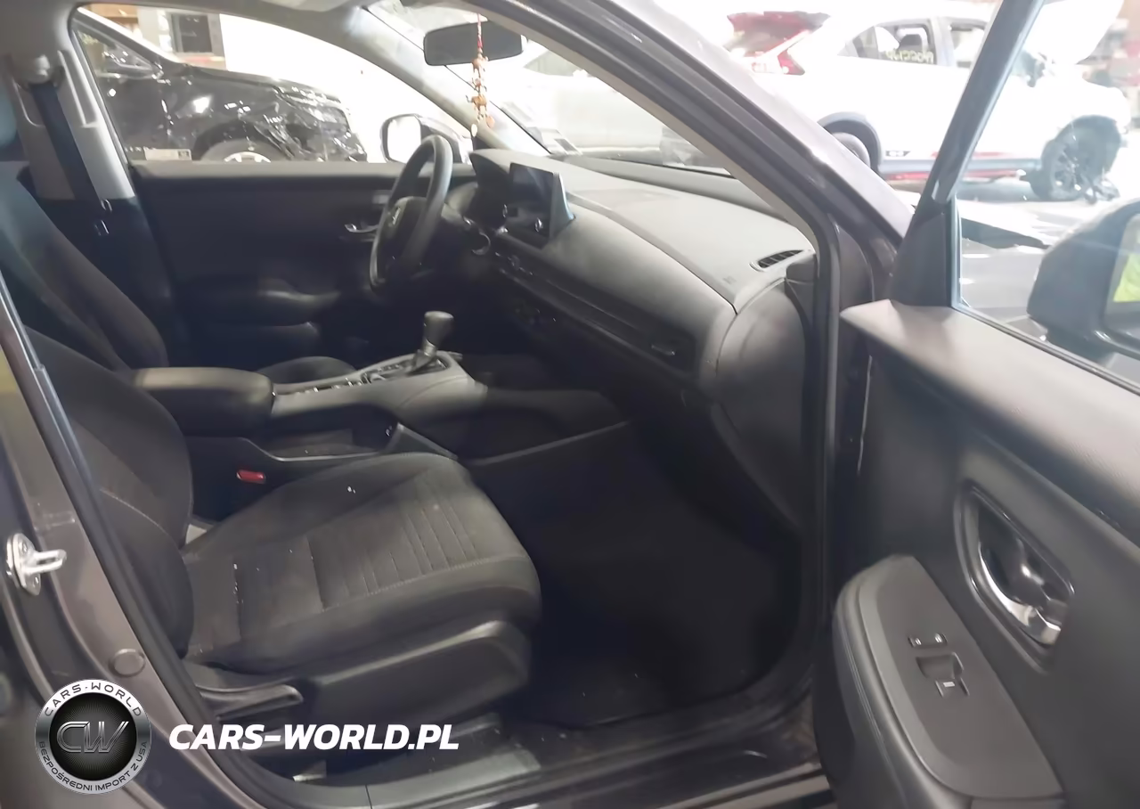 2023 Honda Hr-V Awd Lx VIN:3CZRZ2H3XPM707826 - 5