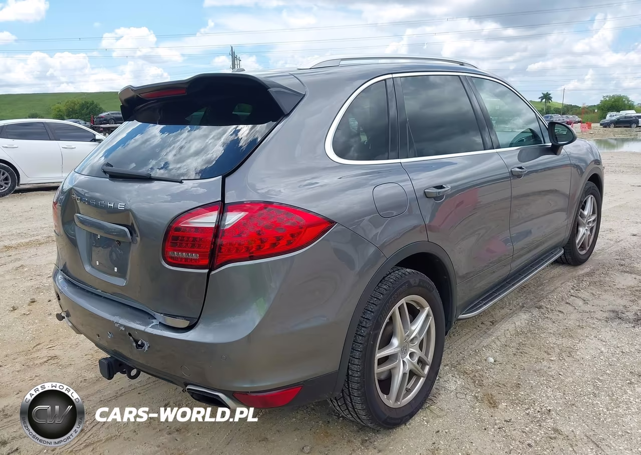 2013 Porsche Cayenne Diesel VIN:WP1AF2A26DLA42514 - 4
