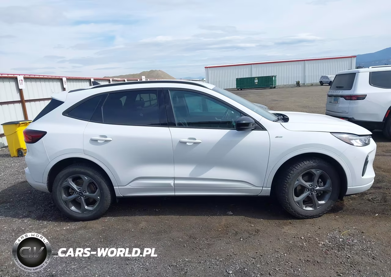 2023 Ford Escape St-Line VIN:1FMCU9MN9PUA57632 - 13