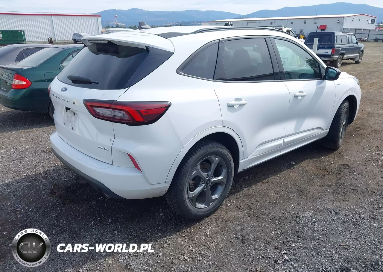 2023 Ford Escape St-Line VIN:1FMCU9MN9PUA57632 - 4