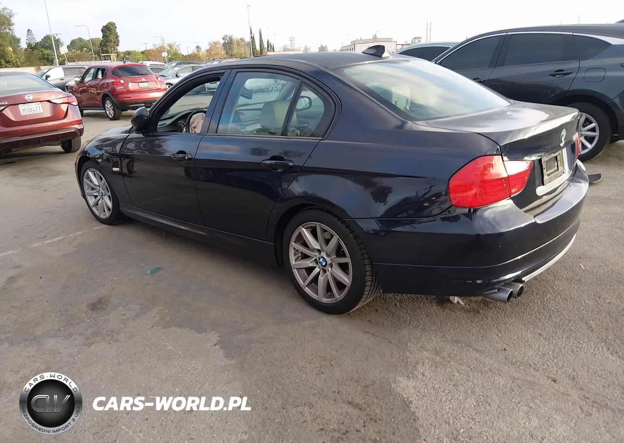 2010 BMW 328I VIN:WBAPH5C59AA439766 - 3