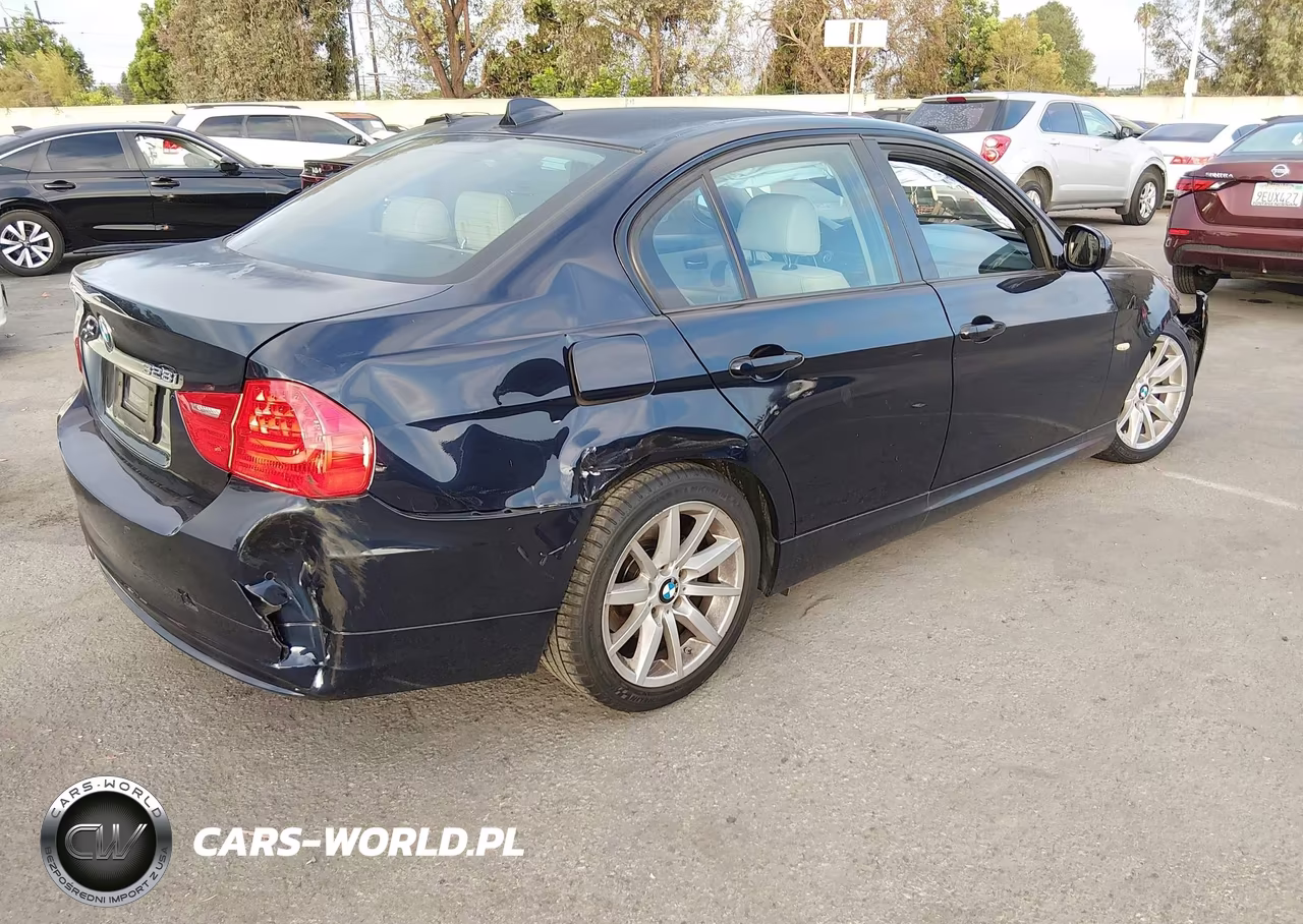 2010 BMW 328I VIN:WBAPH5C59AA439766 - 4
