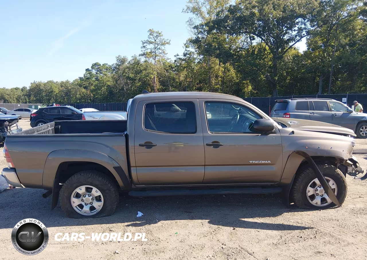 2015 Toyota Tacoma Prerunner V6 VIN:5TFJU4GN2FX065143 - 13