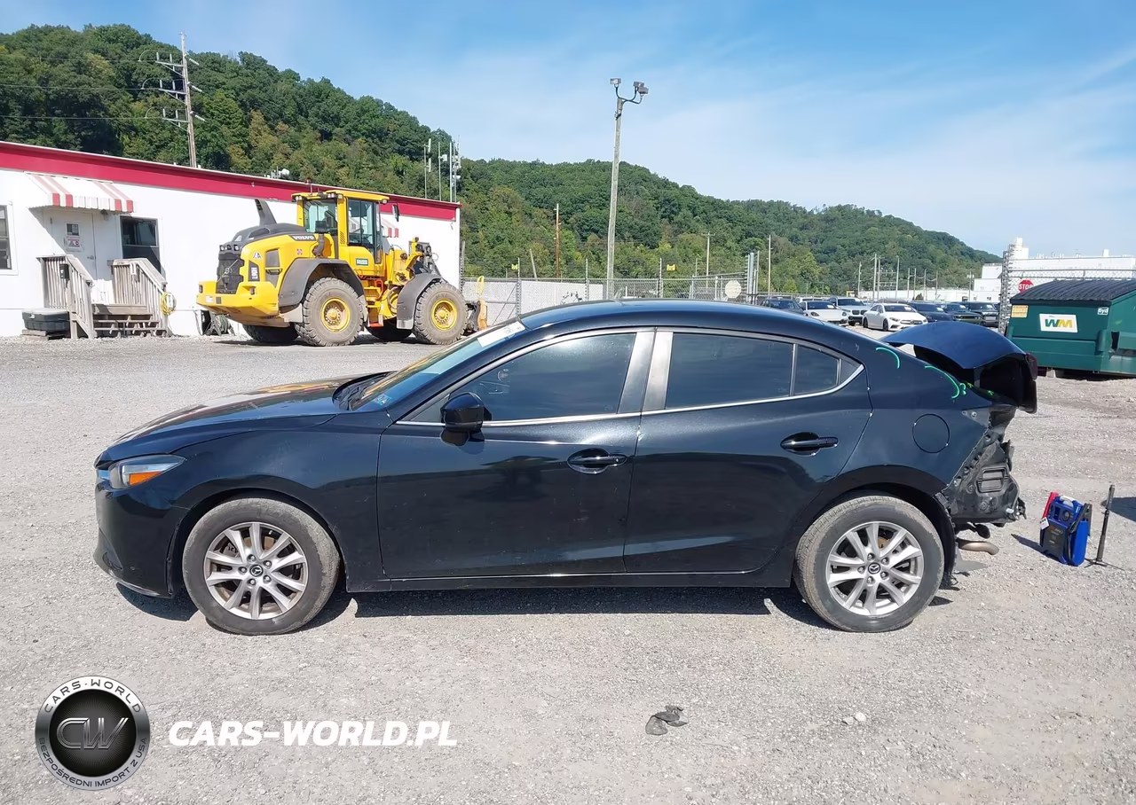 2018 Mazda Mazda3 Sport VIN:3MZBN1U7XJM245214 - 15