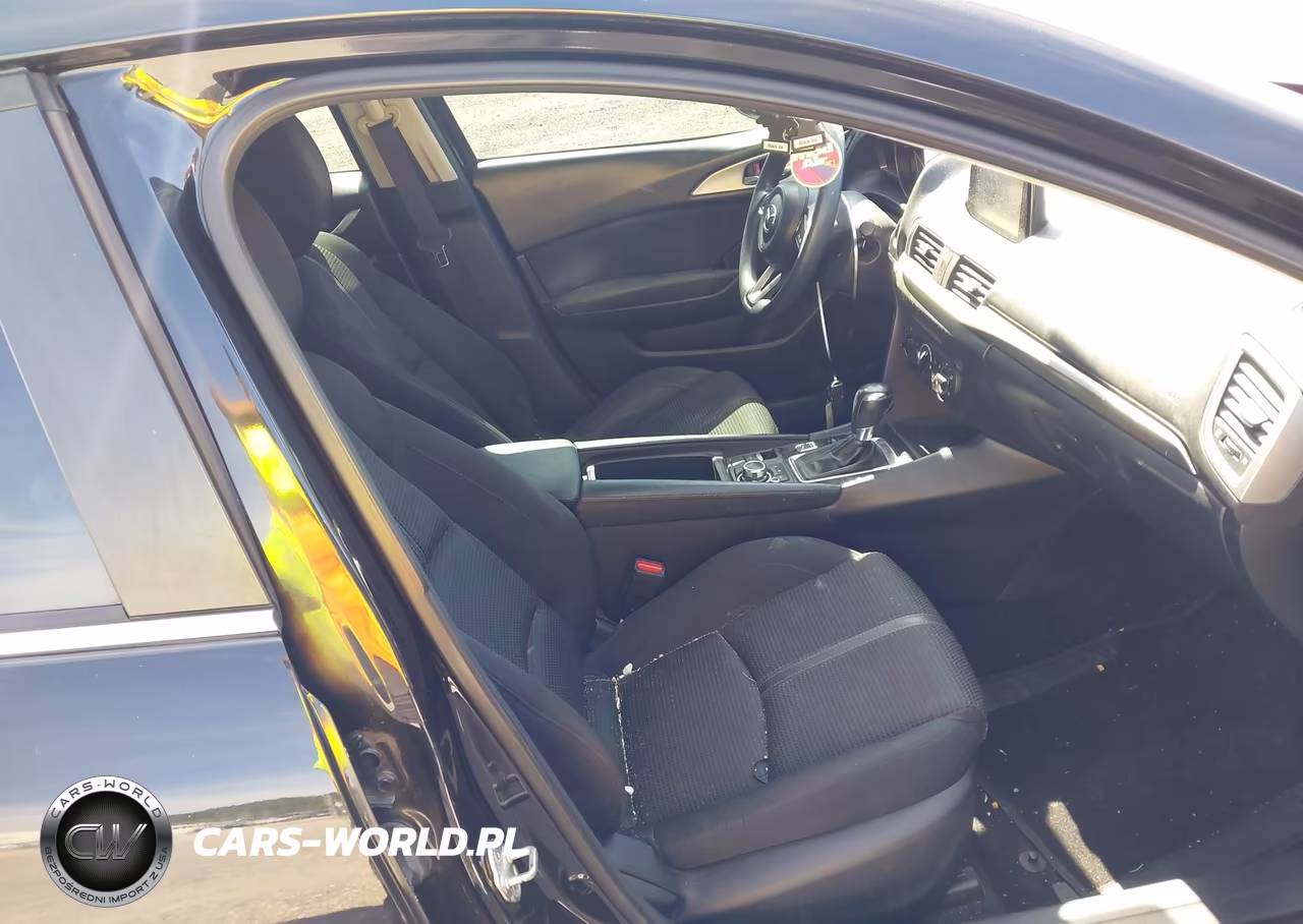 2018 Mazda Mazda3 Sport VIN:3MZBN1U7XJM245214 - 5