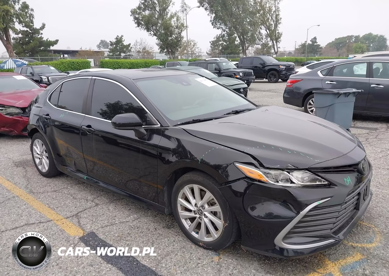 2022 Toyota Camry Le