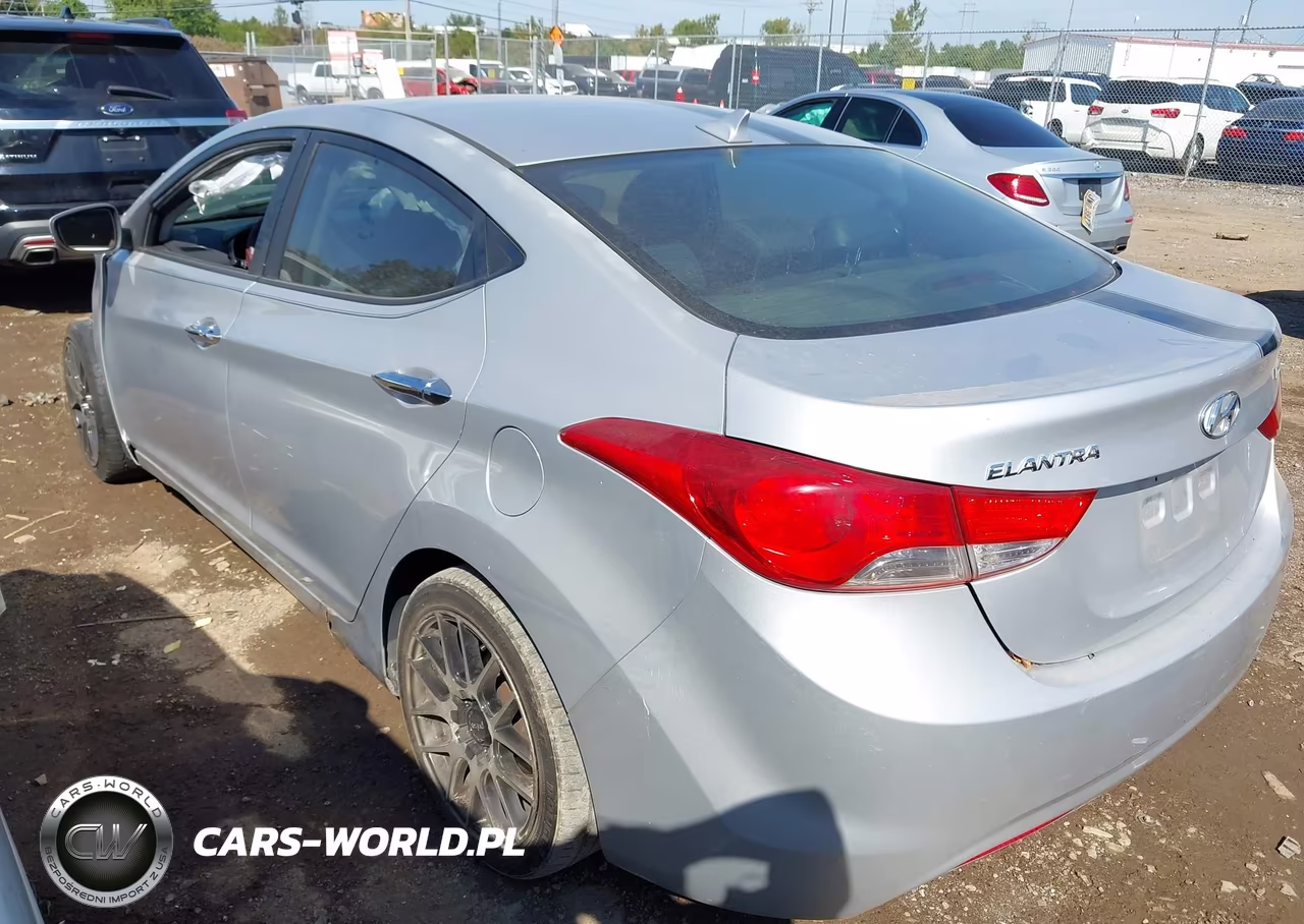 2013 Hyundai Elantra Limited VIN:KMHDH4AE8DU506357 - 3