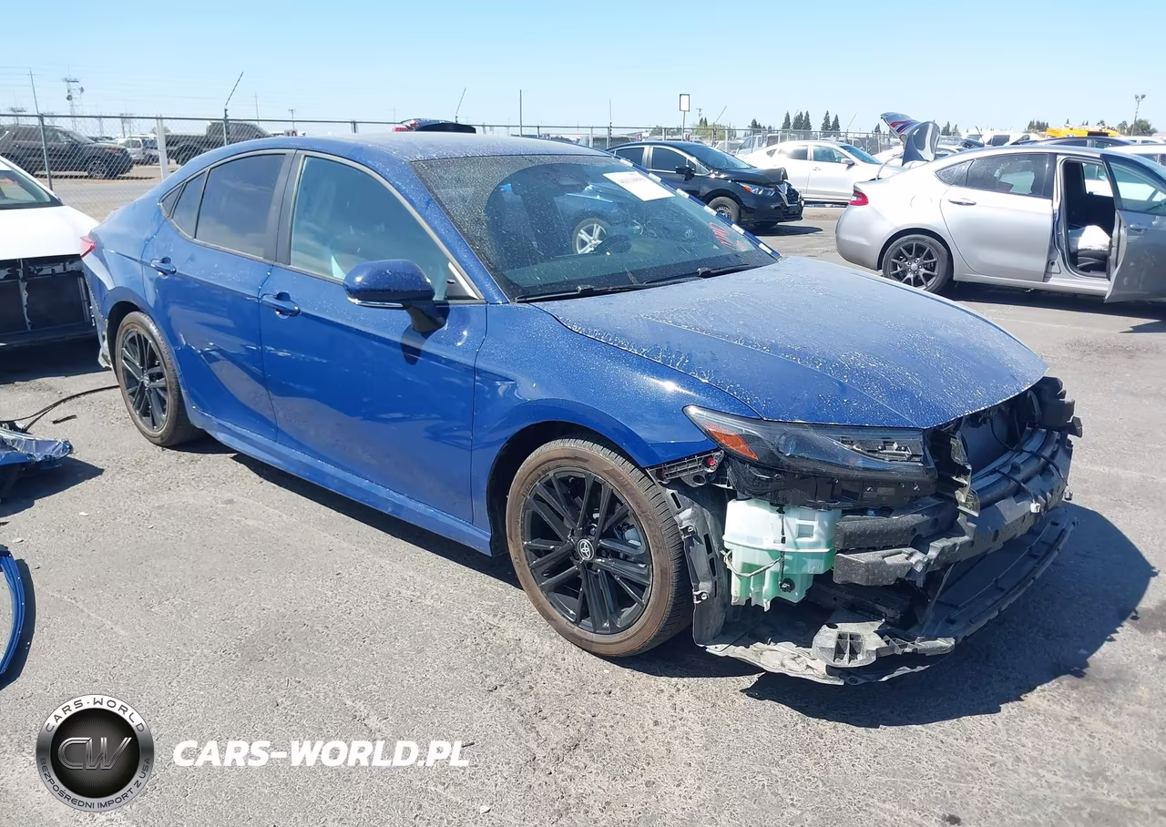 2025 Toyota Camry Se – zdjęcie 1 z 17
