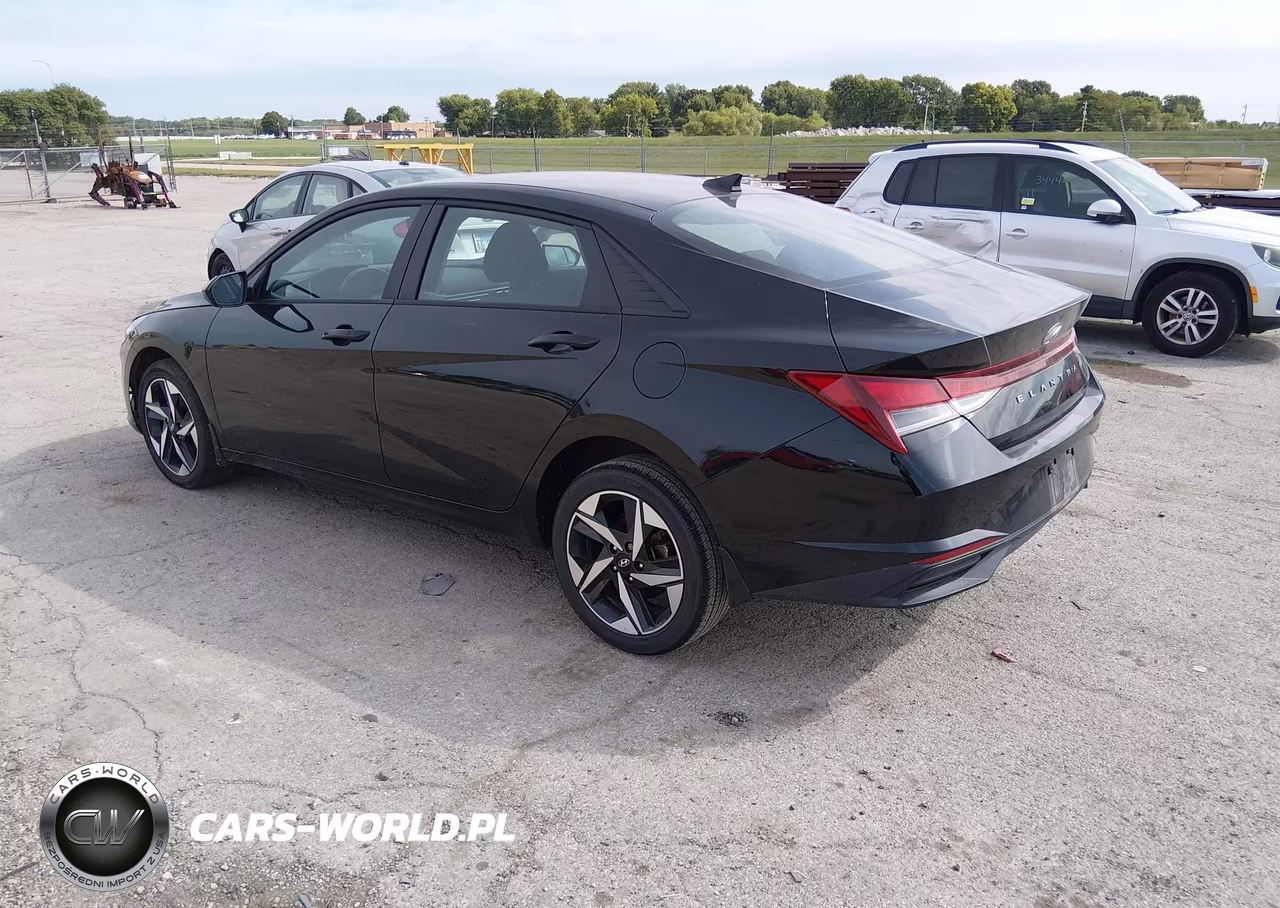 2023 Hyundai Elantra Sel VIN:KMHLS4AG6PU607741 - 3