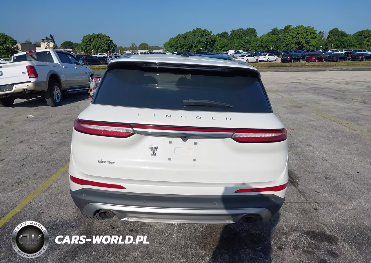 2022 Lincoln Corsair Standard VIN:5LMCJ1C90NUL05307 - 17