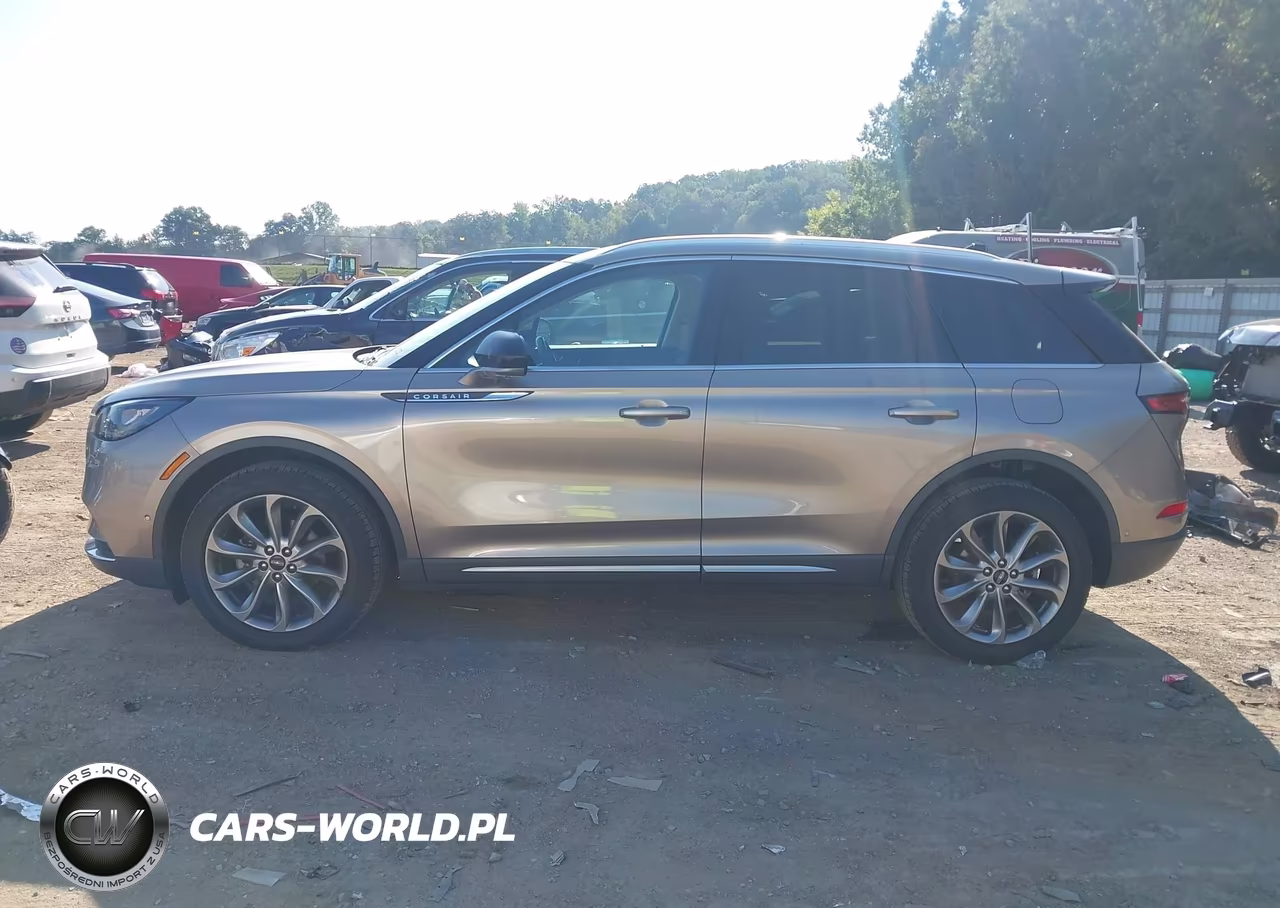 2020 Lincoln Corsair Standard VIN:5LMCJ1C93LUL13821 - 14