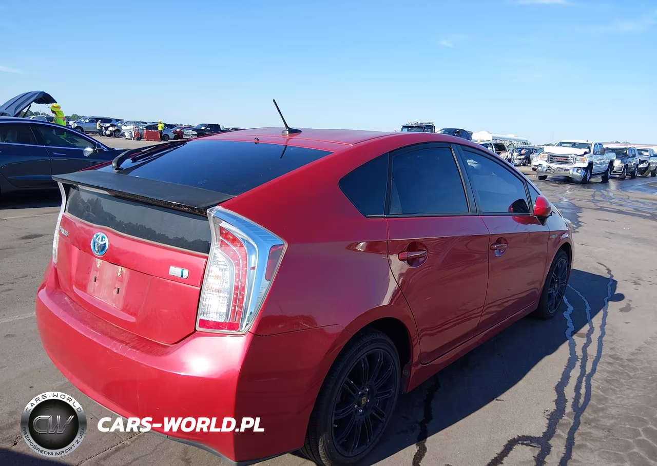 2014 Toyota Prius Four VIN:JTDKN3DU7E0380082 - 4