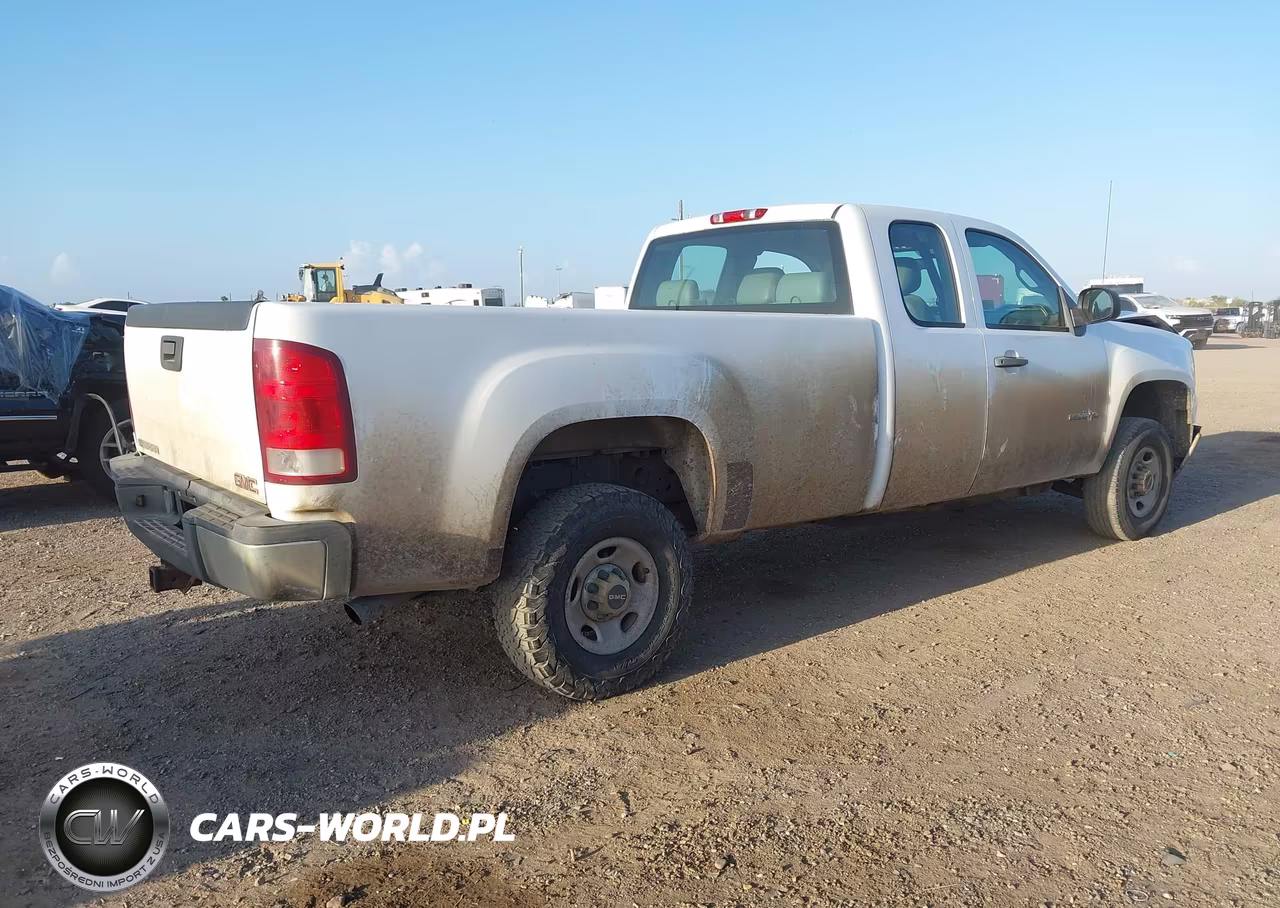 2010 GMC Sierra 2500Hd Work Truck VIN:1GT5CZBG1AZ230705 - 4