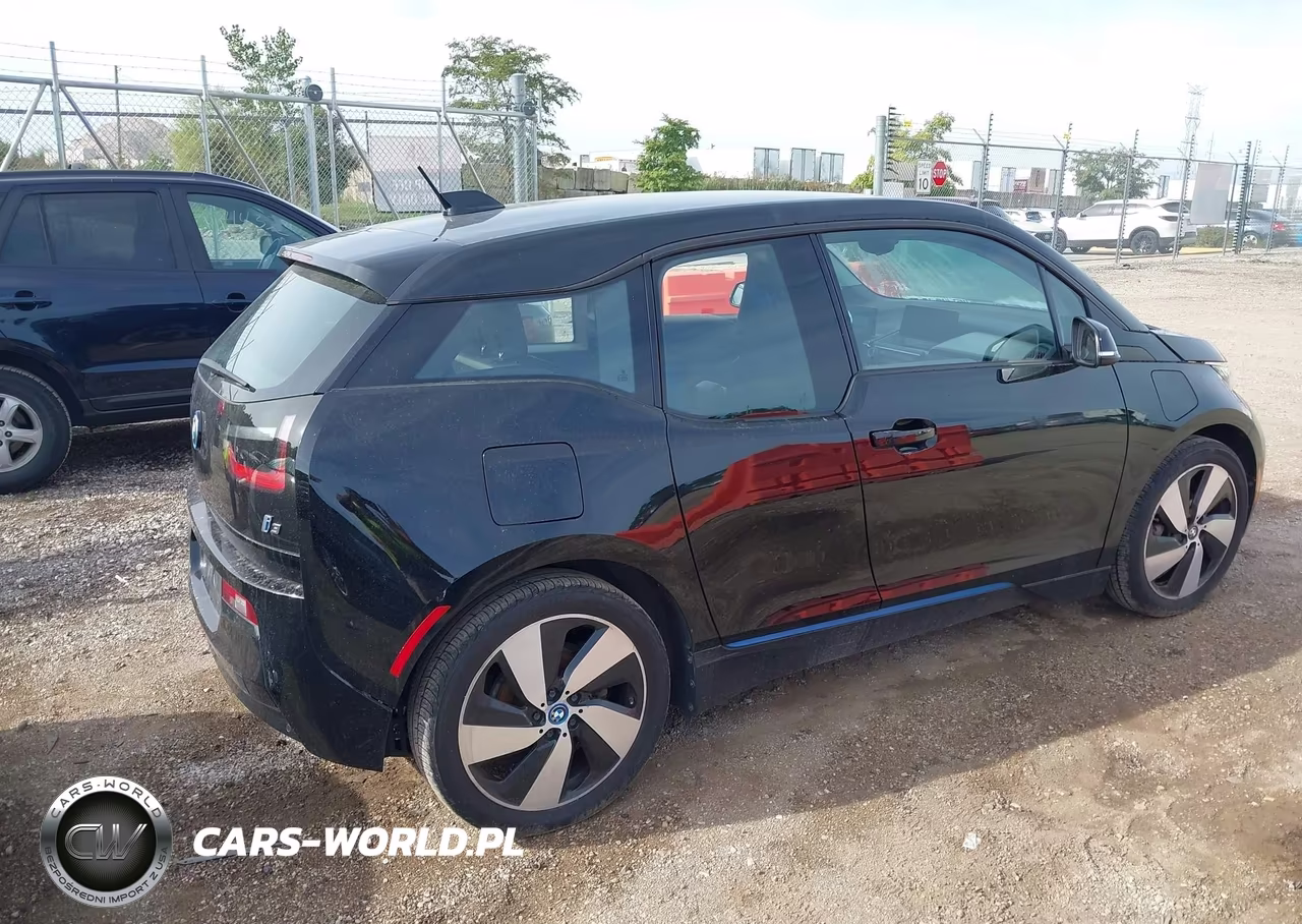 2016 BMW I3 Base W-Range Extender VIN:WBY1Z4C58GV507815 - 4